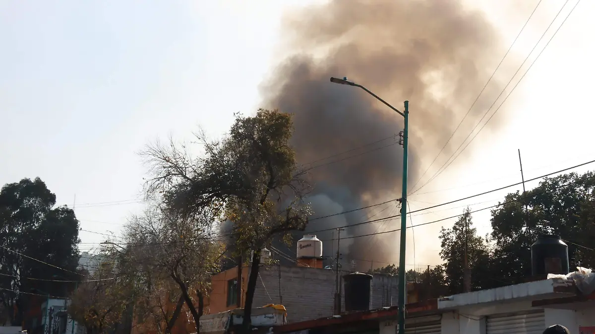 incendio tlalpan LUIS BARRERA